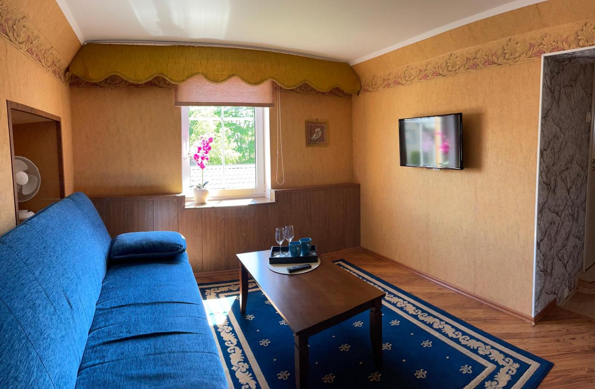 Katariina House *